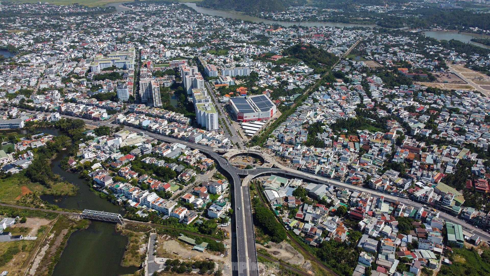 Nút giao nghìn tỷ ở Nha Trang thông xe sau 6 năm thi công - Ảnh 17.