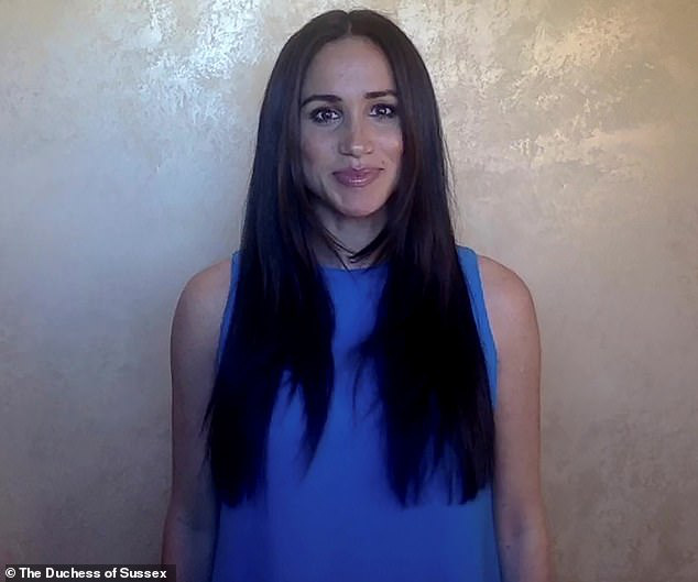 Meghan Markle tái xuất chính thức trong vai trò mới với diện mạo và phong thái khác biệt, được cho là đã trở lại chính mình - Ảnh 1.