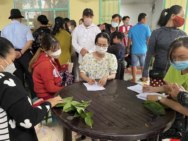 Độc đáo khu chợ đồ ăn, thảo dược ở Miền Tây chỉ giao dịch bằng... lá cây - Ảnh 16.