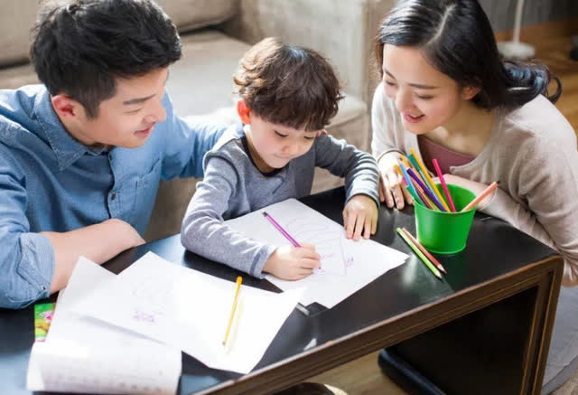 Cha dạy con trai lớp 3 học tức giận đến mức nhồi máu cơ tim: Chuyên gia mách nước để mỗi lần con học bài không còn như tra tấn - Ảnh 2.