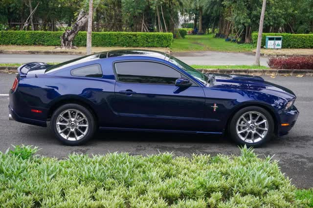 Đại gia cà phê Đặng Lê Nguyên Vũ sắm Ford Mustang 11 năm tuổi nhưng được giữ mới đến ngỡ ngàng - Ảnh 6.