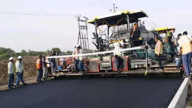 Hoàn thiện cao tốc 75km chỉ trong 5 ngày: Ấn Độ đã làm thế nào để giành kỷ lục Guinness nhanh nhất thế giới? Hoá ra có cả kế hoạch kỹ lưỡng và ý nghĩa phía sau - Ảnh 1.