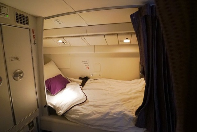 Phòng ngủ bí mật trên máy bay của tiếp viên hàng không và phi công trông như thế nào? - Ảnh 8.