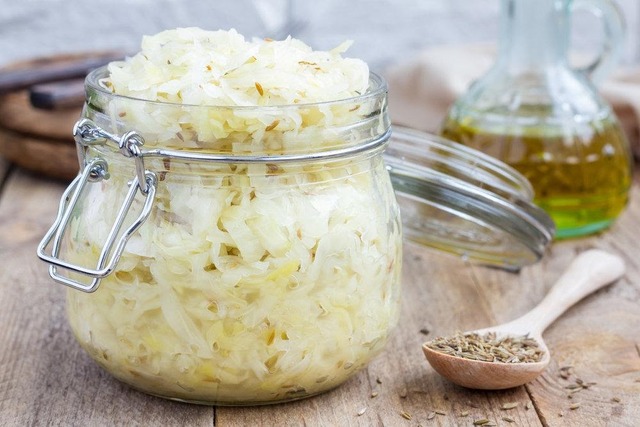 Tết Chuyên gia dinh dưỡng khuyên người sắp 40 tuổi bổ sung các loại thực phẩm tốt nhất thế giới cho sức khỏe: Giúp xương chắc khỏe, đẩy lùi lão hóa, giúp trí não minh mẫn hơn - Ảnh 6.