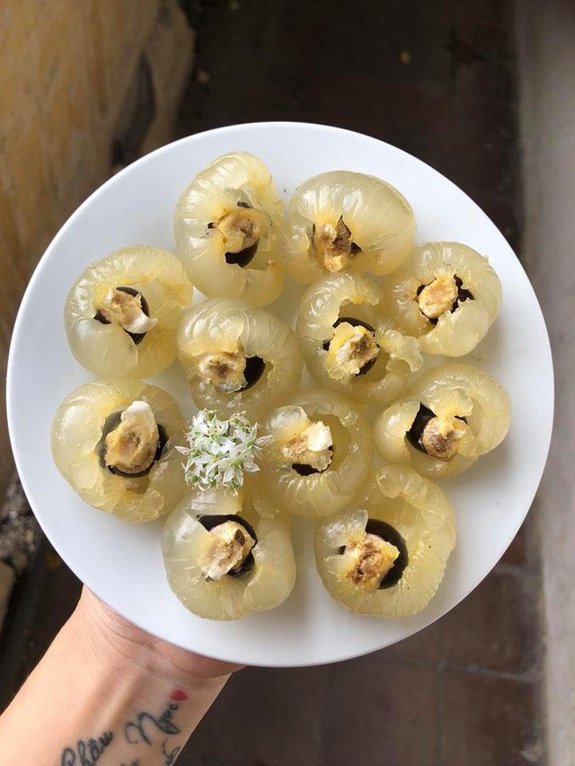 Có thể bạn chưa biết: Việt Nam có loại nhãn lạ, cùi cuộn như bắp cải, giá cao gấp 5 lần nhãn thường vẫn được săn lùng - Ảnh 2.