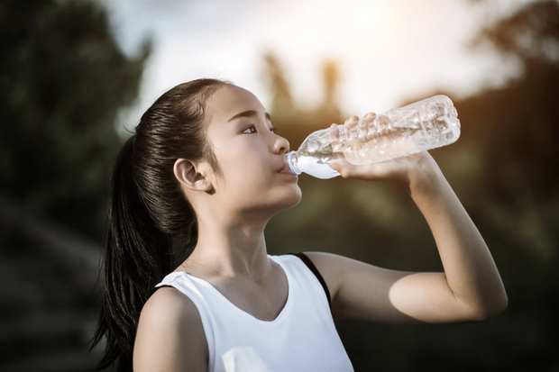  Người thông minh thường có 6 kiểu uống nước lọc, vừa hút mỡ bụng, vừa giảm cân nhanh mà không cần tập luyện - Ảnh 2.