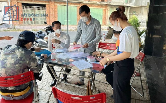 Ngân hàng “siết” vay mua bất động sản, thị trường sẽ “đóng băng”, thanh khoản khó - Ảnh 1.