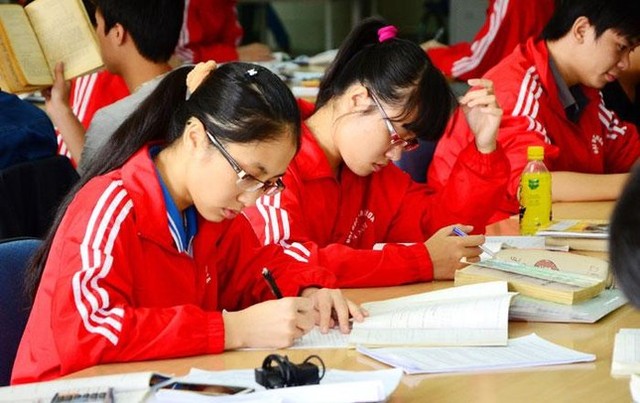 Trường Đại học đầu tiên của Việt Nam được chuyển sang mô hình Đại học - Ảnh 1.