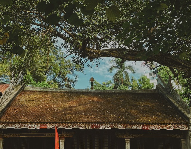Một ngôi đền nằm ở vị trí đắc địa giữa trung tâm Hà Nội, ngay trong phố đi bộ hồ Gươm nhưng bạn có nhận ra? - Ảnh 3.