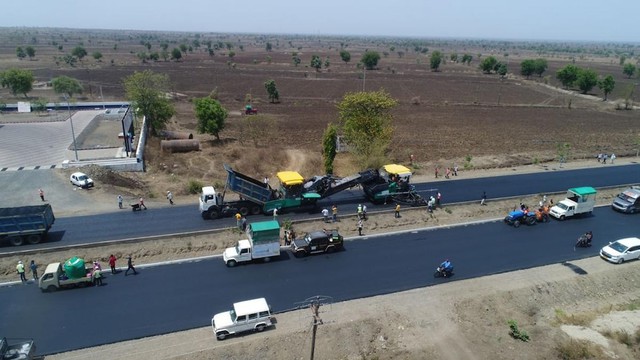 Hoàn thiện cao tốc 75km chỉ trong 5 ngày: Ấn Độ đã làm thế nào để giành kỷ lục Guinness nhanh nhất thế giới? Hoá ra có cả kế hoạch kỹ lưỡng và ý nghĩa phía sau - Ảnh 2.