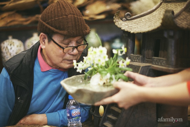 Có những gia đình Hà Nội nửa thế kỷ tự tay gói bánh chưng như nghệ sĩ Hương Bông, không phải bởi tiết kiệm mà vì lý do “bí mật” này - Ảnh 33.