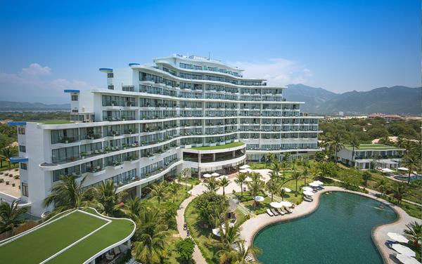 Tập đoàn du lịch Crystal Bay kỉ niệm 25 năm “Cùng trải nghiệm - Cùng yêu thương” - Ảnh 2.