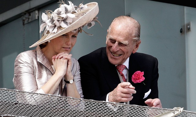 Quan hệ tốt đẹp của Hoàng tế Philip và các nàng dâu: Công nương Diana nhận sự đối đãi đặc biệt nhưng vẫn chưa phải là người được yêu quý nhất - Ảnh 17.