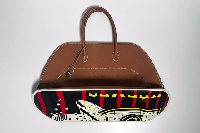 Hermès làm túi xách ván trượt giá 23.000 USD - Ảnh 1.