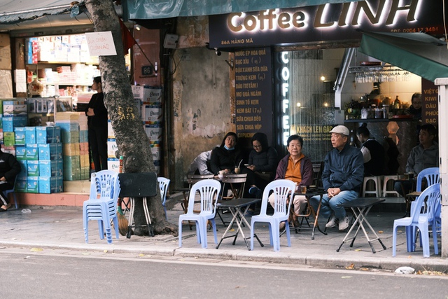  Sau nhiều lần thời tiết “lừa”, hôm nay gió mùa đã thật sự về với Hà Nội rồi đây! - Ảnh 15.