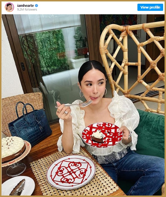 Bóc giá gốm sứ hàng hiệu của các thánh nữ chịu chơi: Bình trà sương sương 16 triệu, đến cái thìa đi kèm cũng 11 triệu - Ảnh 7.
