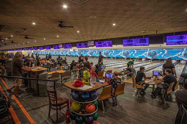 Doanh nhân gốc Việt thâu tóm khu bowling đắc địa nhất California là ai? - Ảnh 4.