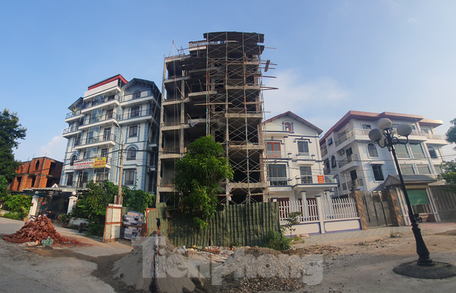 Loạt biệt thự trong khu đô thị ở Bắc Ninh biến tướng thành chung cư mini và nhà nghỉ - Ảnh 2.