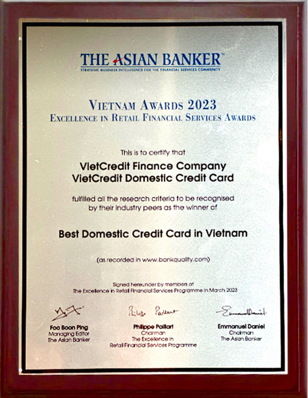 VietCredit được The Asian Banker vinh danh giải thưởng thẻ tín dụng nội địa tốt nhất Việt Nam - Ảnh 1.