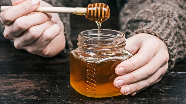 Uống 1 cốc nước mật ong trước khi đi ngủ, 7 ngày sau chị em sẽ nhận ra cơ thể có 5 sự thay đổi lớn: Vừa hồi xuân mà nội tạng lại sạch khỏe - Ảnh 2.