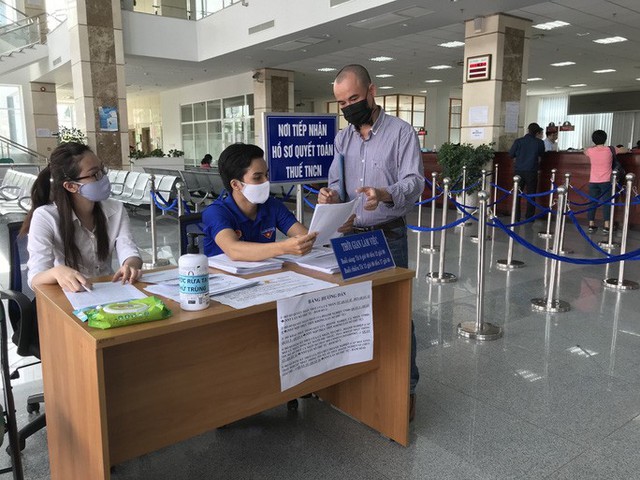  Ngân hàng sẽ cung cấp thông tin tài khoản cá nhân theo đề nghị của ngành thuế - Ảnh 1.