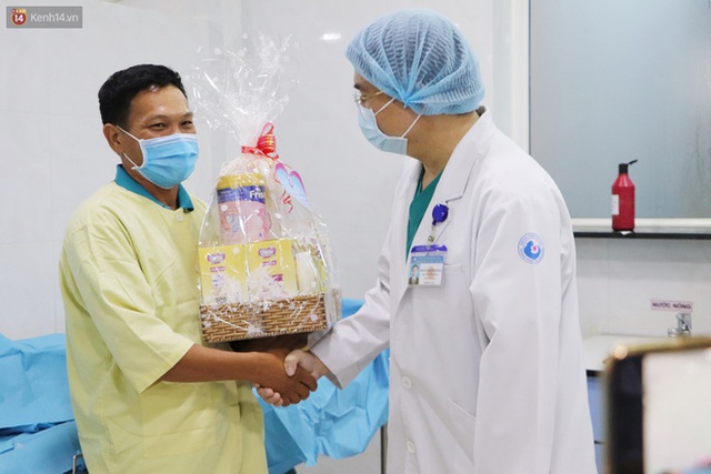 Chùm ảnh: Những thiên thần nhỏ chào đời trong thời khắc đầu tiên của năm mới 2021 - Ảnh 20.