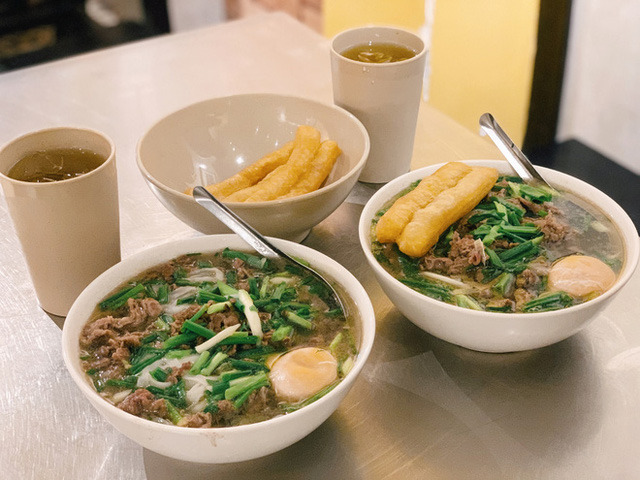  Sống ở Hà Nội nhưng vẫn có người tưởng phở Thìn Bờ Hồ và phở Thìn Lò Đúc là một, sự thật lại là 2 câu chuyện vô cùng đặc biệt - Ảnh 7.