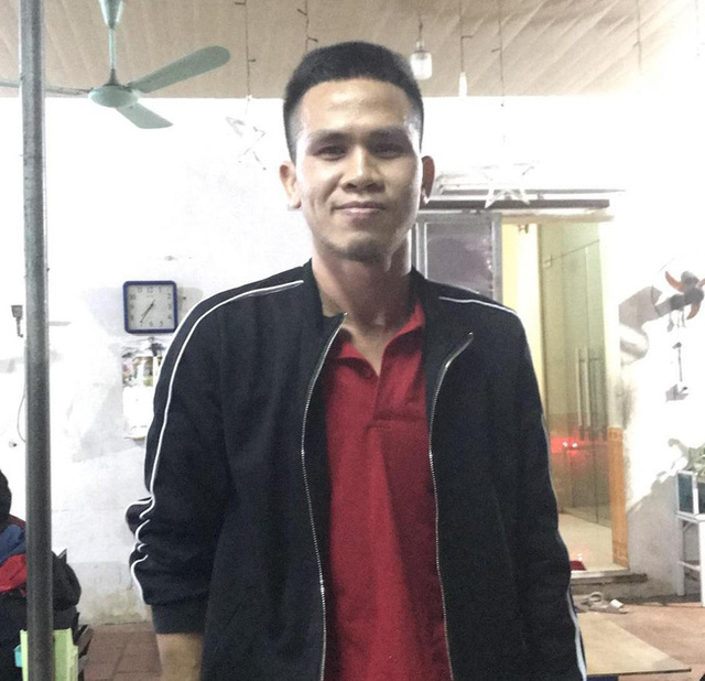  Siêu nhân đời thực kể lại giây phút băng qua tường rào, đỡ bé gái rơi từ tầng 12 chung cư ở Hà Nội: Tôi chỉ kịp đỡ để bé không rơi thẳng xuống đất - Ảnh 1.