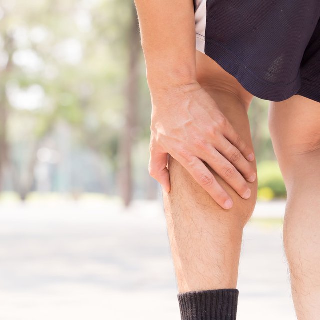 Đêm đang ngủ bỗng bị chuột rút: Cẩn trọng vì đây là cảnh báo của một cuộc khủng hoảng sức khỏe - Ảnh 4.