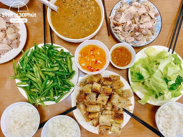 Nhân viên háo hức đi làm vì mâm cơm toàn đặc sản do vị sếp người Nhật tự bỏ tiền túi cải thiện bữa trưa trong công ty - Ảnh 9.