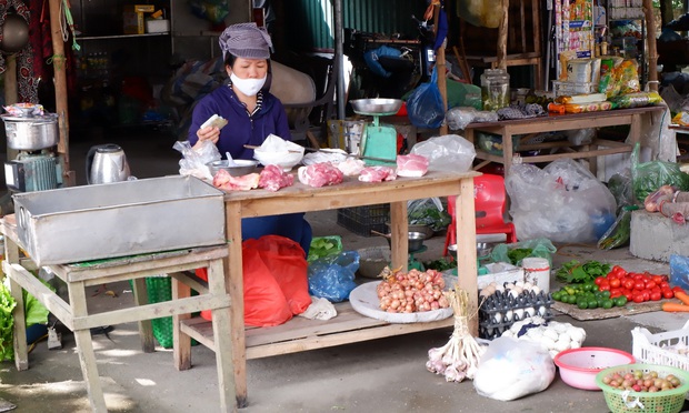 Rau xanh và thịt lợn dắt tay nhau cùng tăng giá, người tiêu dùng lo lắng chi tiêu - Ảnh 3.