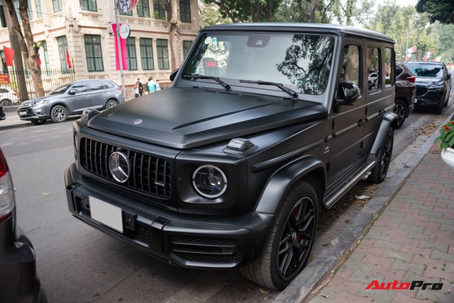 Lóa mắt với dàn xe khủng trị giá hơn trăm tỷ đồng được giới đại gia Hà Thành mang đi dạo phố dịp cận Tết - Ảnh 10.