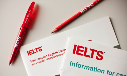 Vì sao kỳ thi IELTS của Hội đồng Anh bị tạm hoãn? - Ảnh 1.
