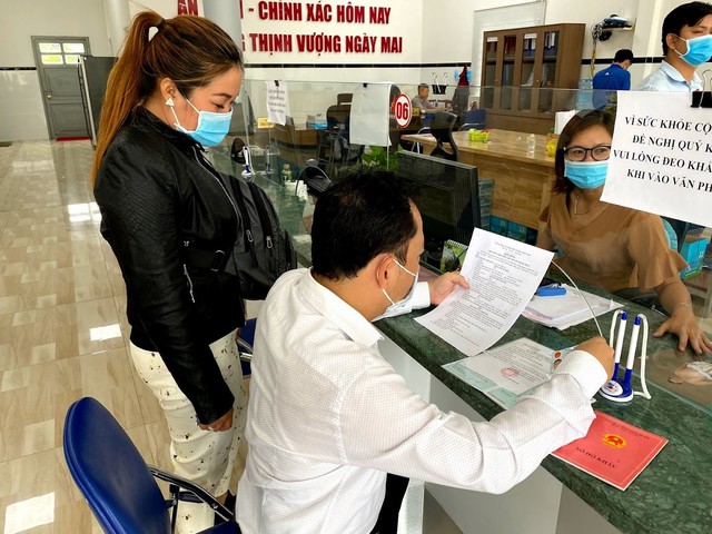 Câu nói cửa miệng “làm ăn cả đời không bằng tiền lời lô đất”, còn đúng lúc này? - Ảnh 1.