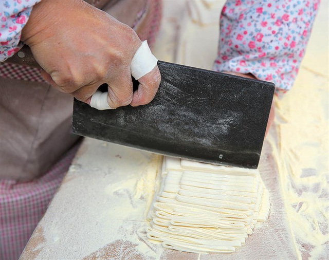  Cổ nhân nói “Tứ không sờ”: Ngoài đầu nam giới, eo phụ nữ, còn 2 thứ cho tiền cũng đừng thử - Ảnh 4.