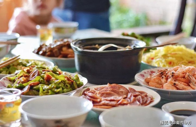 7 không vào bữa tối để bảo vệ sức khỏe, tránh bệnh về tiêu hóa và ngừa ung thư - Ảnh 1.