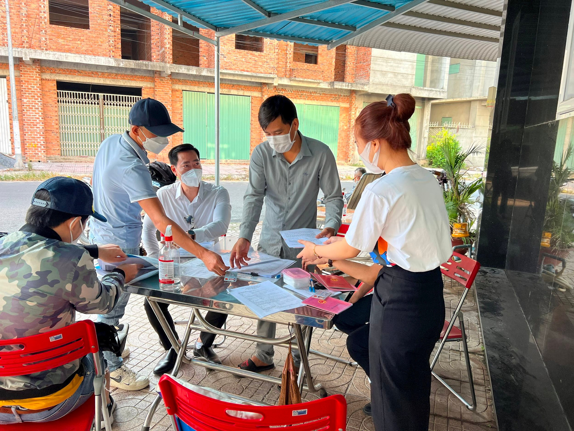 Chuyên gia bất động sản: “Nếu tìm được sản phẩm yêu thích nhà đầu tư nên xuống tiền” - Ảnh 1.