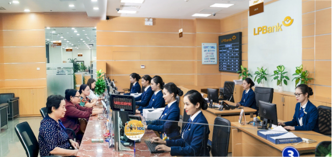 Hàng ngàn cơ hội việc làm trải dài 63 tỉnh, thành với LPBank! - Ảnh 1.