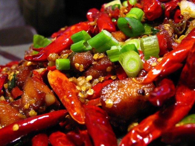 Cứ trời lạnh là lại thèm ăn đồ cay: Chuyên gia chỉ ra 4 tác hại, 7 lời khuyên để ăn miếng nào miếng ấy đều tốt cho cơ thể - Ảnh 4.