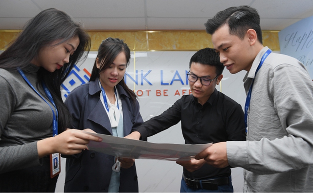 Bỏ đại học danh tiếng làm công nhân, thợ làm cây cảnh...và hành trình từ nhân viên môi giới được mệnh danh “thánh vợt” đến CEO công ty BĐS uy tín - Ảnh 12.