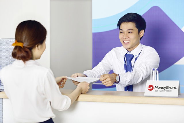 Kết hợp cùng MoneyGram, ACB triển khai dịch vụ chuyển tiền nhanh tại hơn 1.000 đại lý - Ảnh 2.