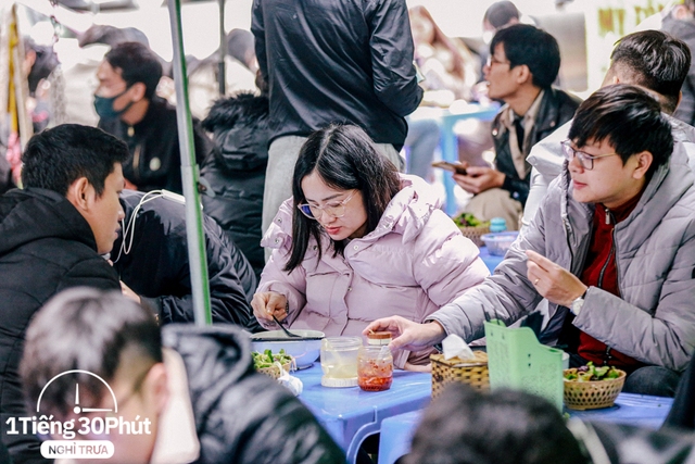 Khu tổ hợp Nam Trung Yên có gì mà dân văn phòng bất chấp gió rét vẫn tới ăn trưa cho bằng được? - Ảnh 14.