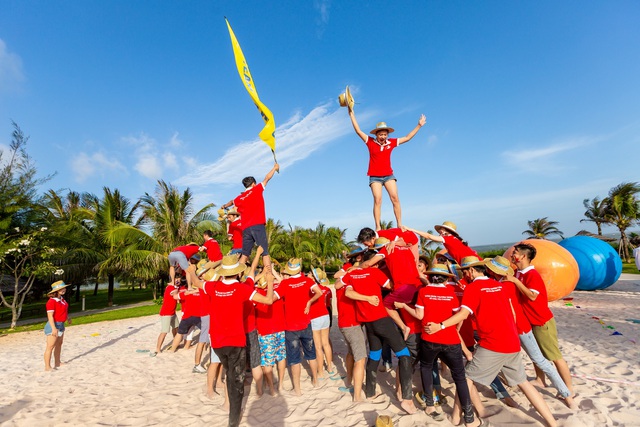 Chưa bao giờ team building lại gây tranh cãi nhiều đến thế: Người không đi thì bị đuổi việc, người đi làm suốt 10 năm vẫn nhất quyết không đi team building? - Ảnh 3.