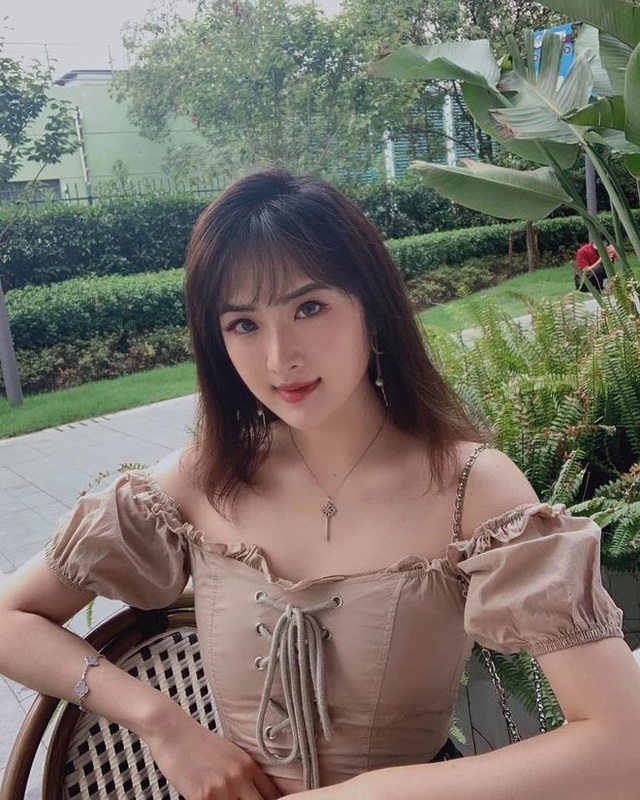 Profile trái dấu của 2 công chúa nhà Huawei: Người đỗ Harvard, người học trường bết bát, bị từ chối du học vì kém tiếng Anh - Ảnh 8.