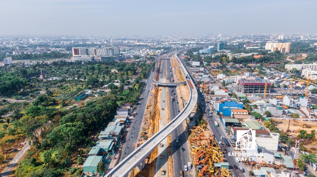 Toàn cảnh hạ tầng giao thông khu Đông với nhiều tuyến đường sắp được mở rộng: Nơi đang chuẩn bị trở thành “thành phố trong TP.HCM” - Ảnh 4.