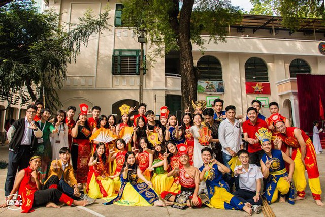 Ngôi trường cấp 3 nhiều tuổi nhất Việt Nam: Kiến trúc cổ điển đẹp như châu Âu, dàn cựu học sinh toàn tên nổi tiếng - Ảnh 5.