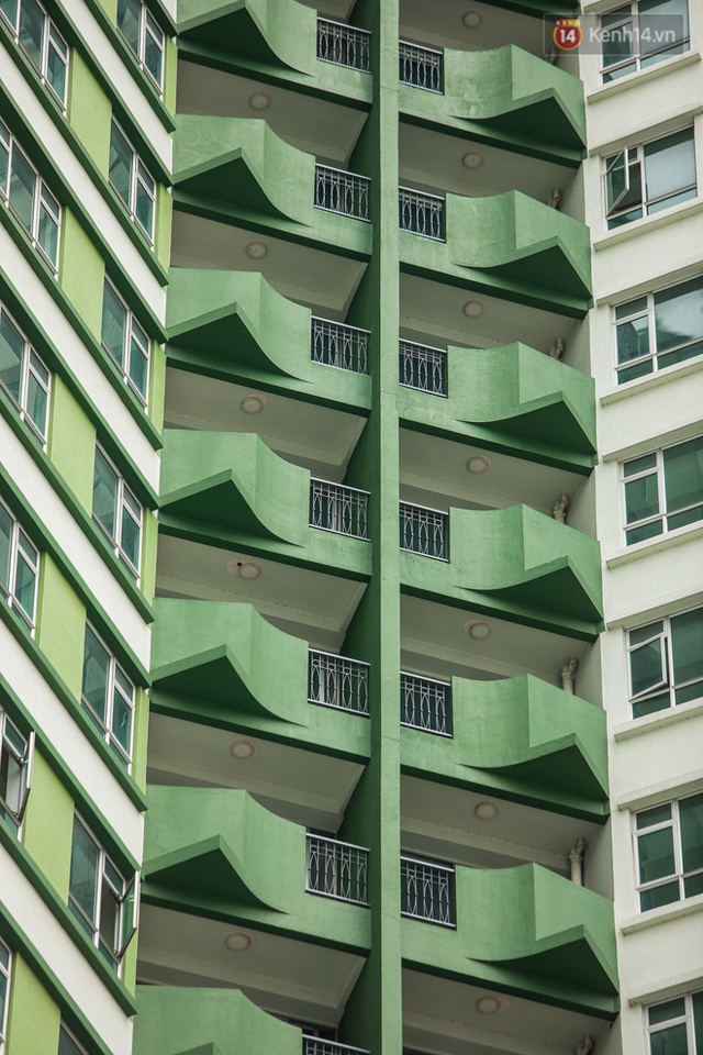 Ảnh: Cận cảnh toà nhà Thuận Kiều Plaza, nơi chuẩn bị được trưng dụng làm bệnh viện dã chiến điều trị Covid-19 - Ảnh 18.