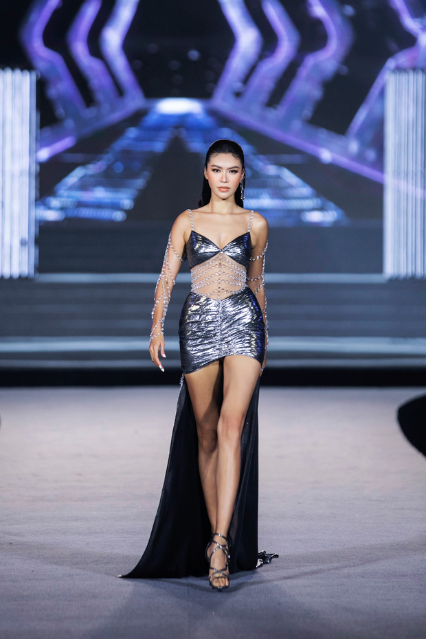 Quân đoàn hoa hậu đọ sắc gắt trong sự kiện Miss World: Lương Thuỳ Linh - Tiểu Vy khoe body nét căng, spotlight là 1 cặp đôi sắp cưới! - Ảnh 1.