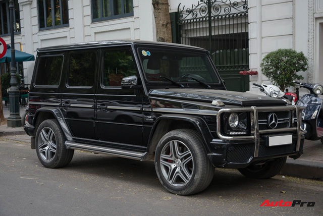 Lóa mắt với dàn xe khủng trị giá hơn trăm tỷ đồng được giới đại gia Hà Thành mang đi dạo phố dịp cận Tết - Ảnh 14.