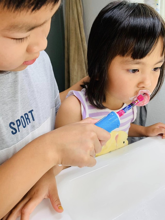 Nhờ bí quyết 8 điều, mẹ dạy 3 con có tính cách khác nhau trở nên tình cảm, yêu thương - Ảnh 3.